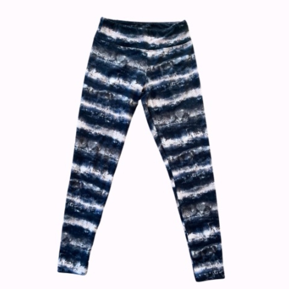 Balance Collection by Marika Leggings Snakeskin print-Size Small Black and Pink